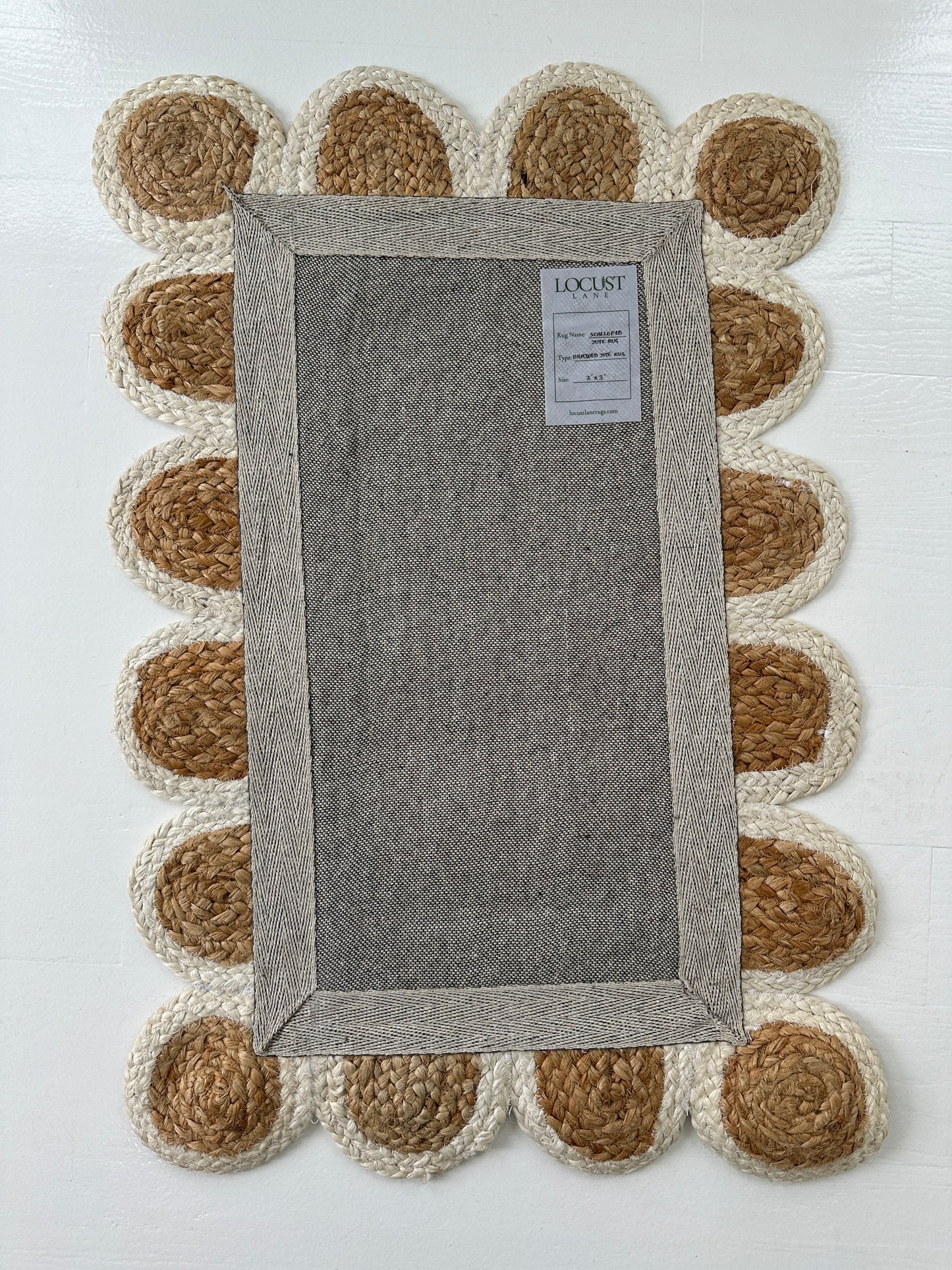 White Scalloped Jute Mini Rug (ready to ship)