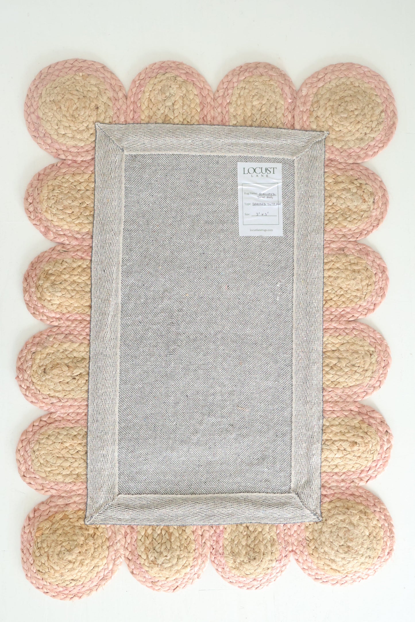 Light Pink Scalloped Jute Mini Rug