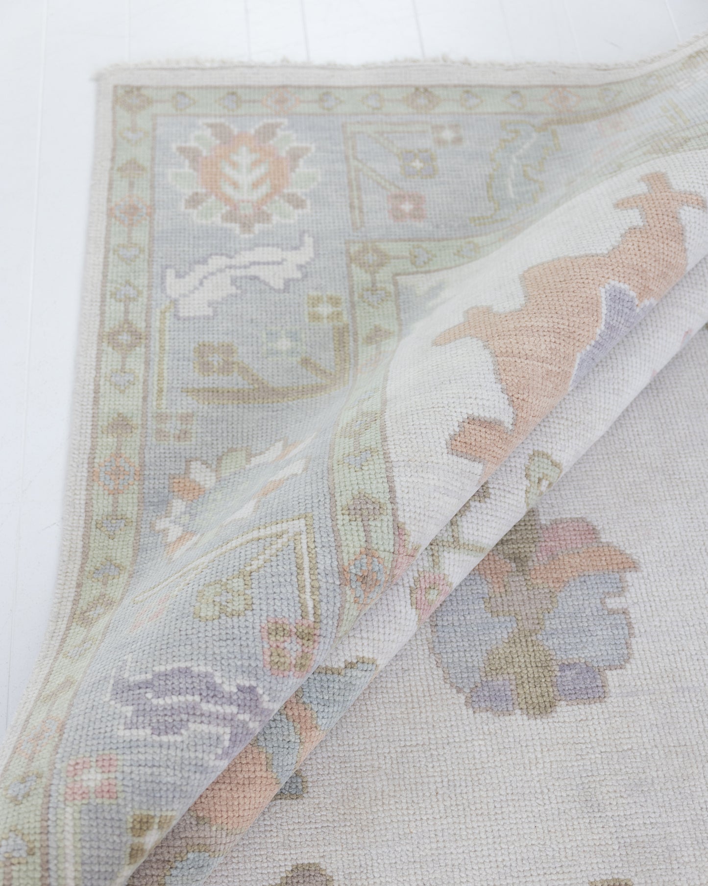 Nellie Modern Oushak Rug