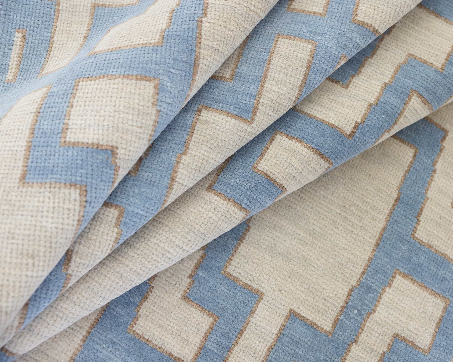 Della Modern Oushak Rug