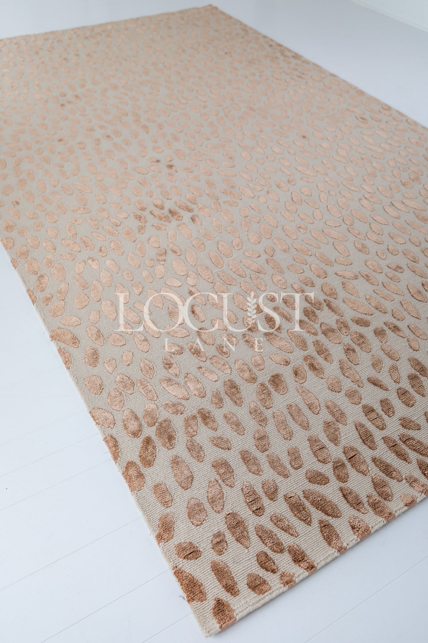 Jane in Tobacco Silk Handcrafted Rug
