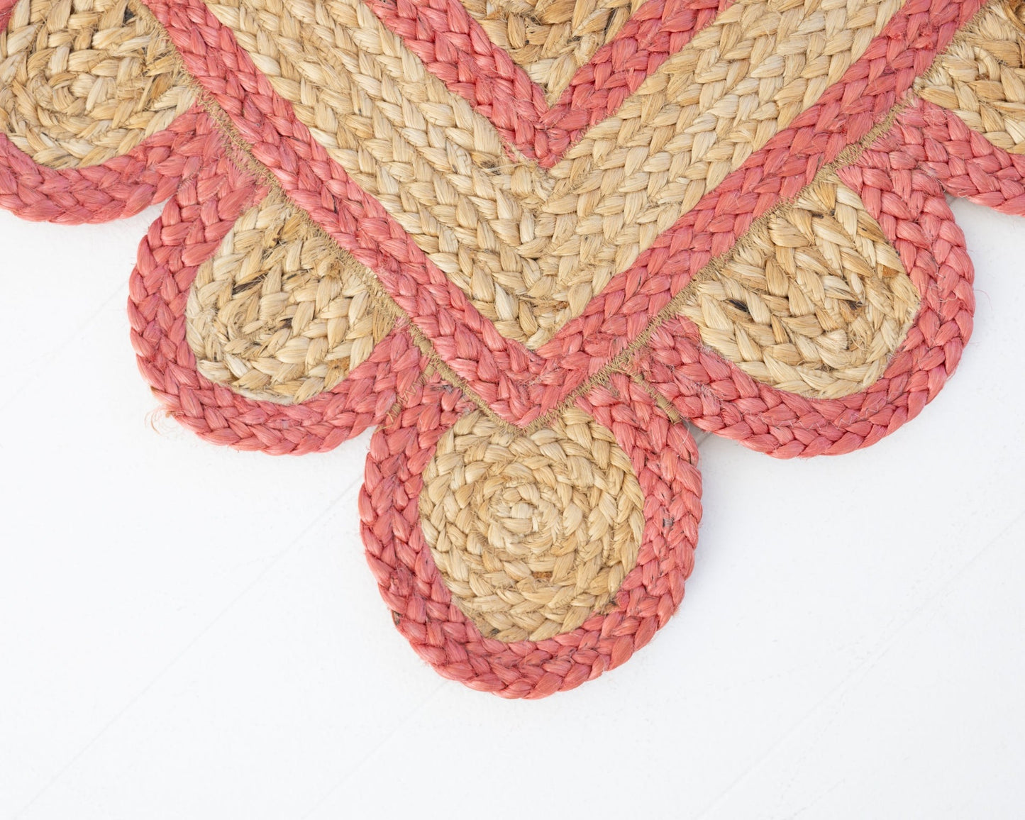 Poppy Scalloped Jute Mini Rug (ready to ship)