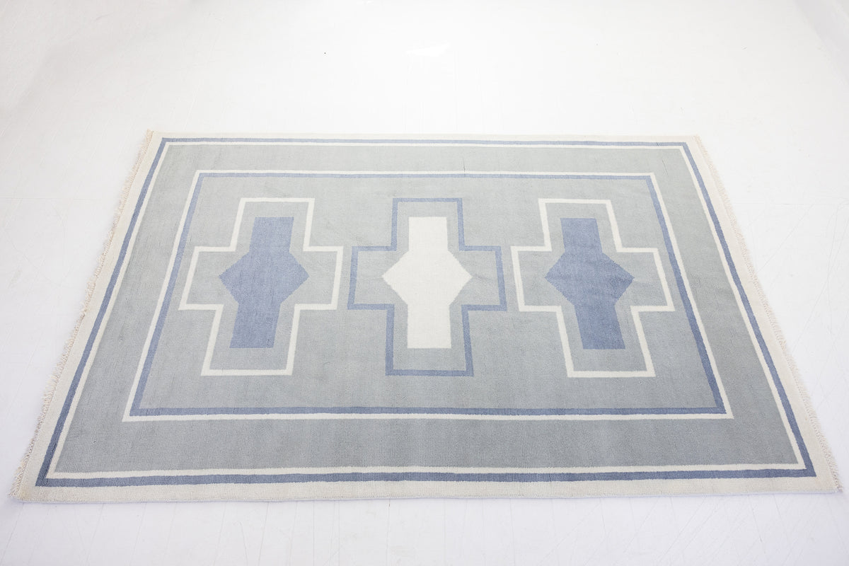 Loretta in Grey Modern Oushak Rug
