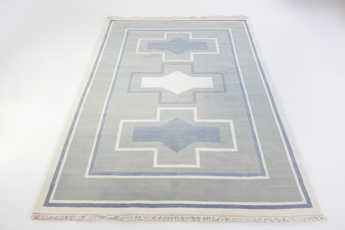 Loretta in Grey Modern Oushak Rug