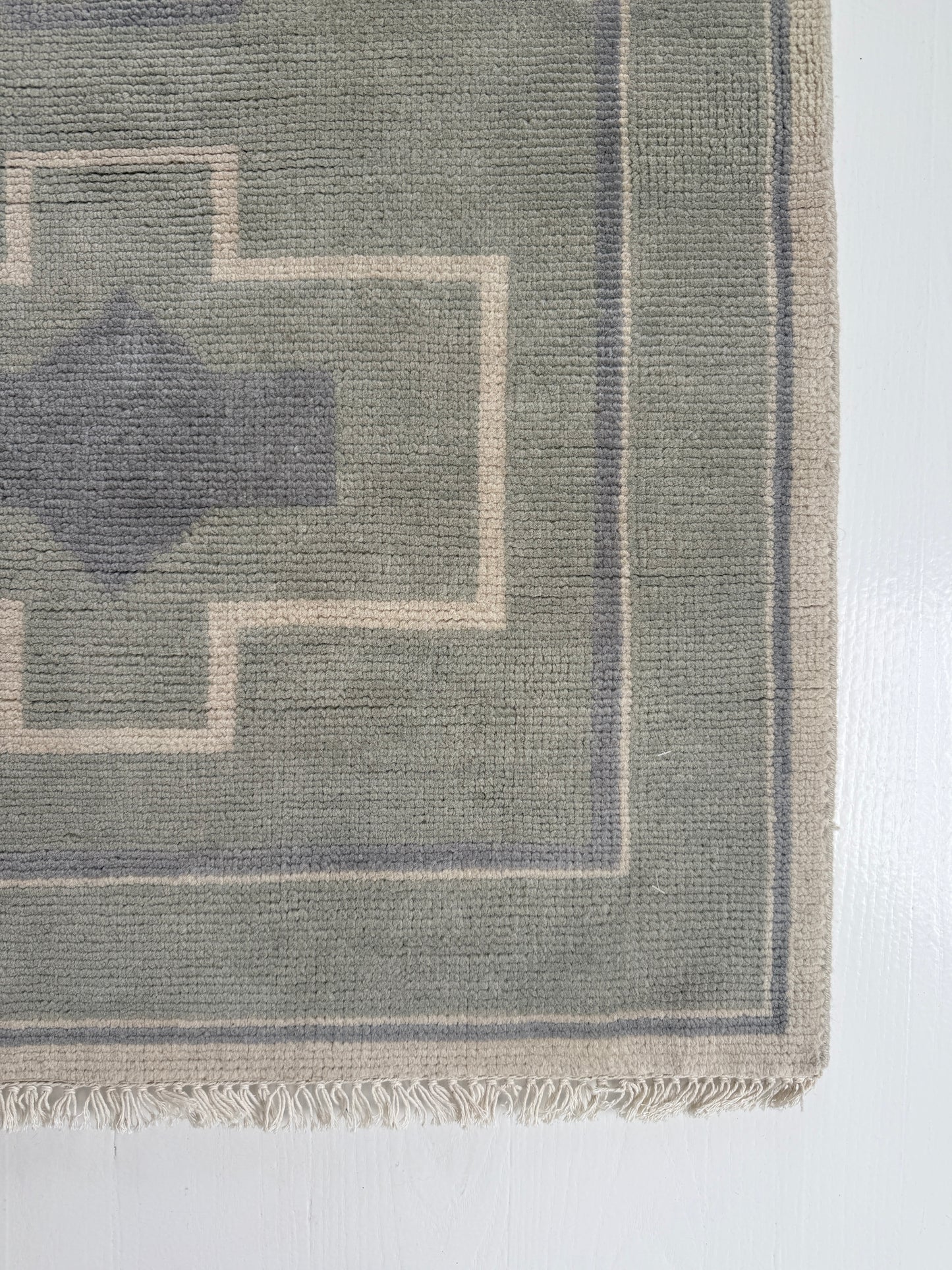 Sky Cross Modern Oushak Rug