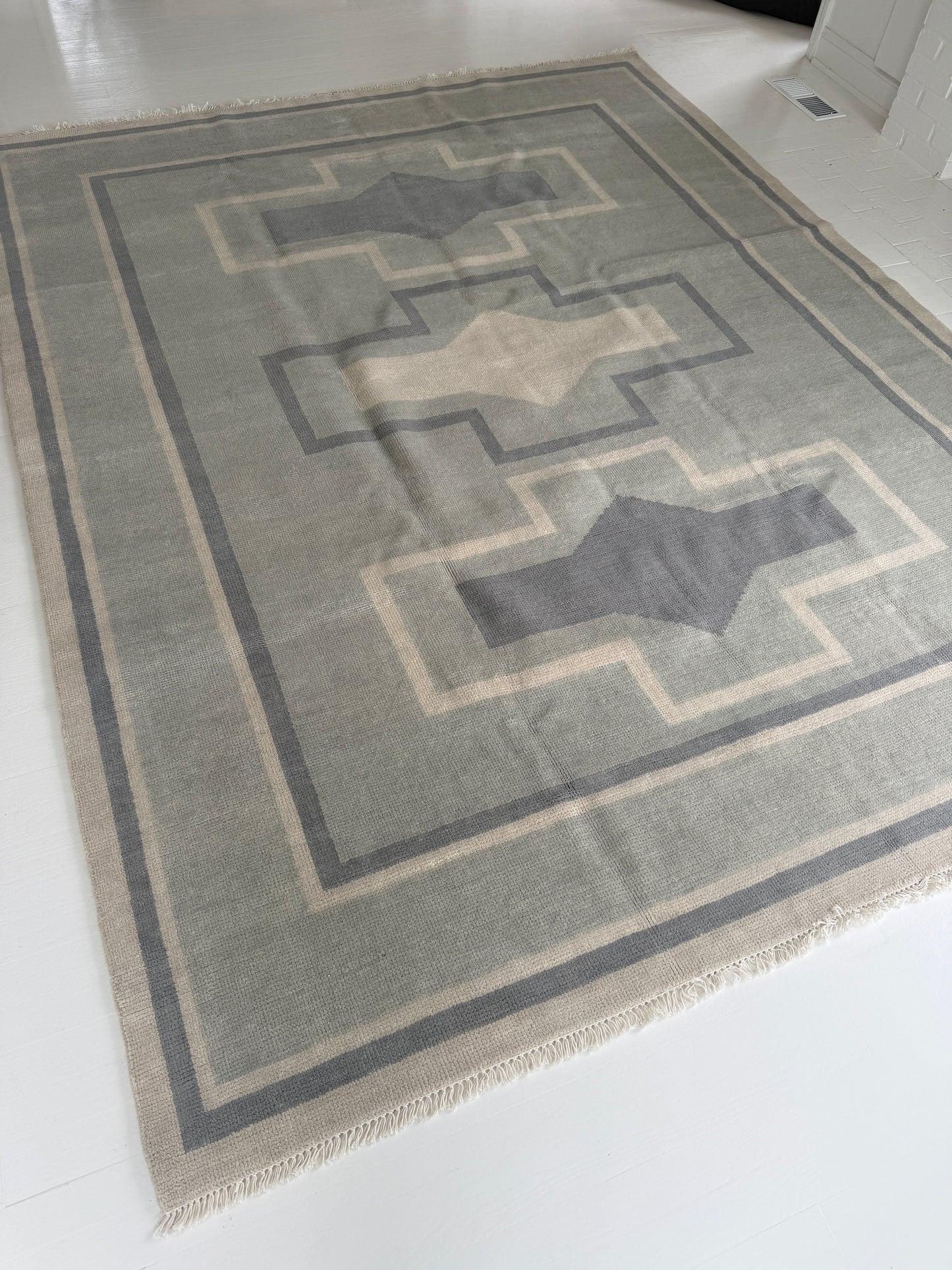 Sky Cross Modern Oushak Rug