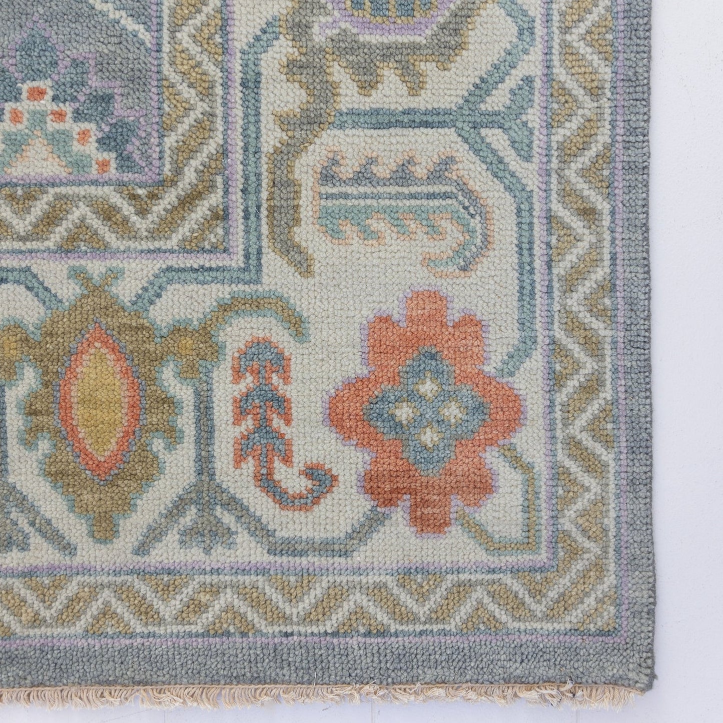 Hattie Modern Oushak Rug