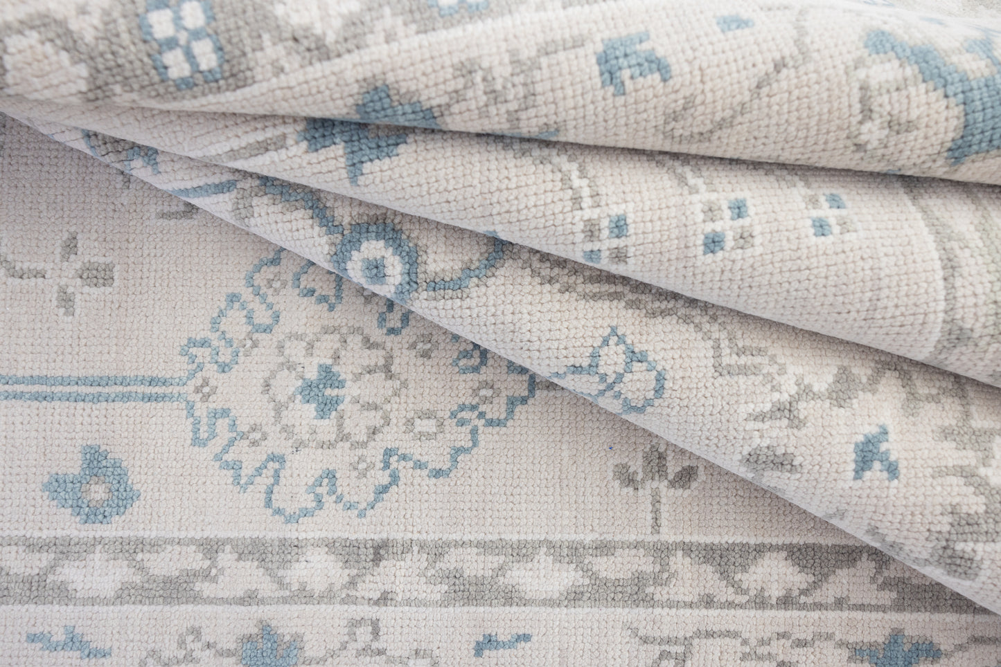 Edith Modern Oushak Rug