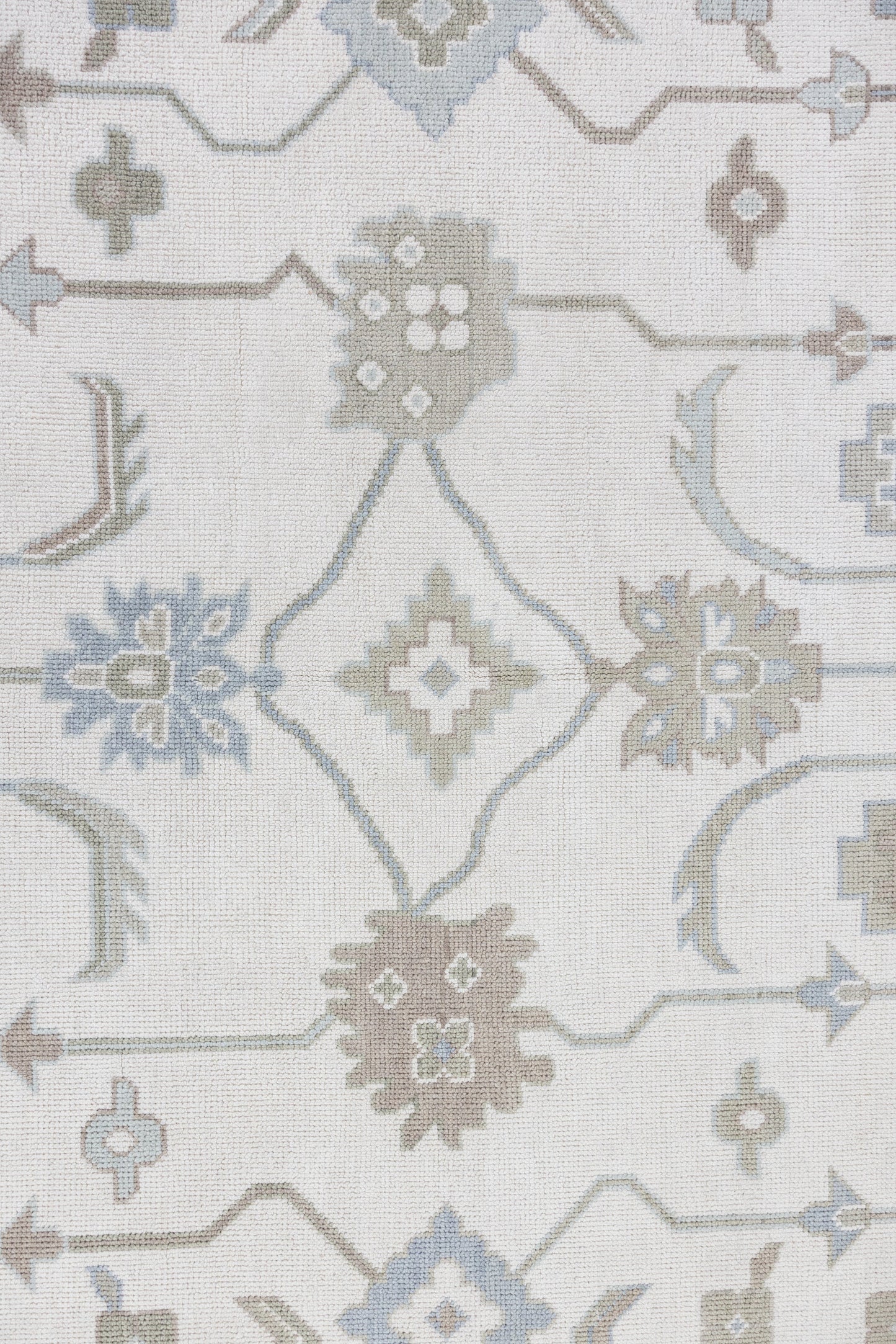 Pearl hand-knotted modern Oushak wool rug