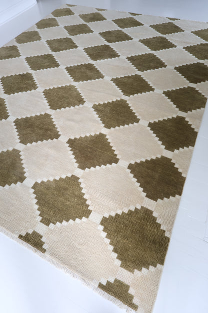 Sadie in Moss Modern Oushak Rug