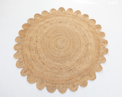 Natural Scalloped Jute Rug