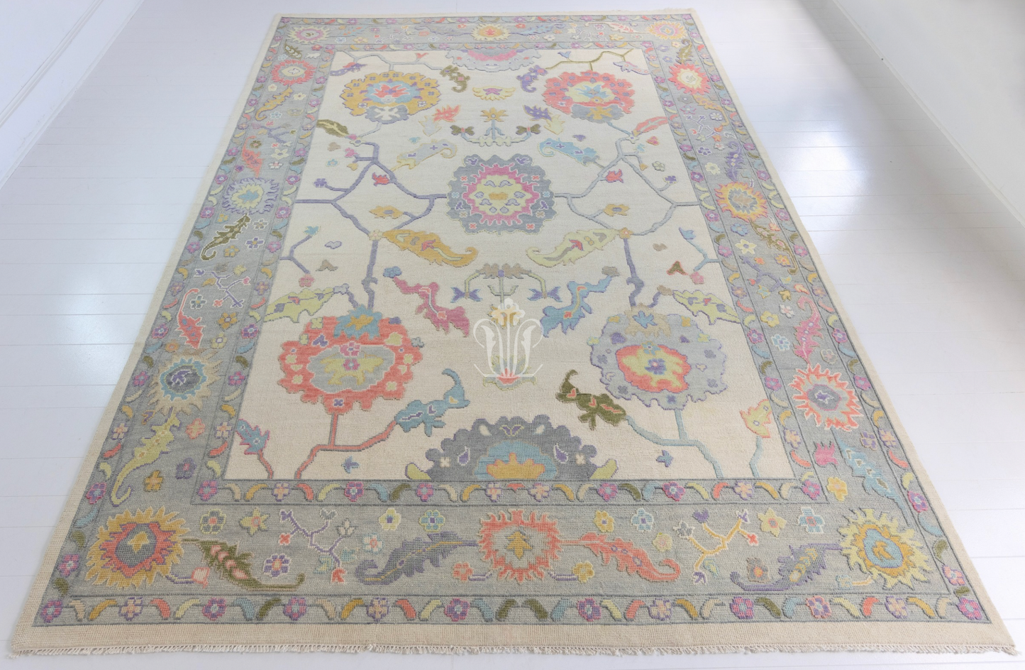 Inez Modern Oushak Rug