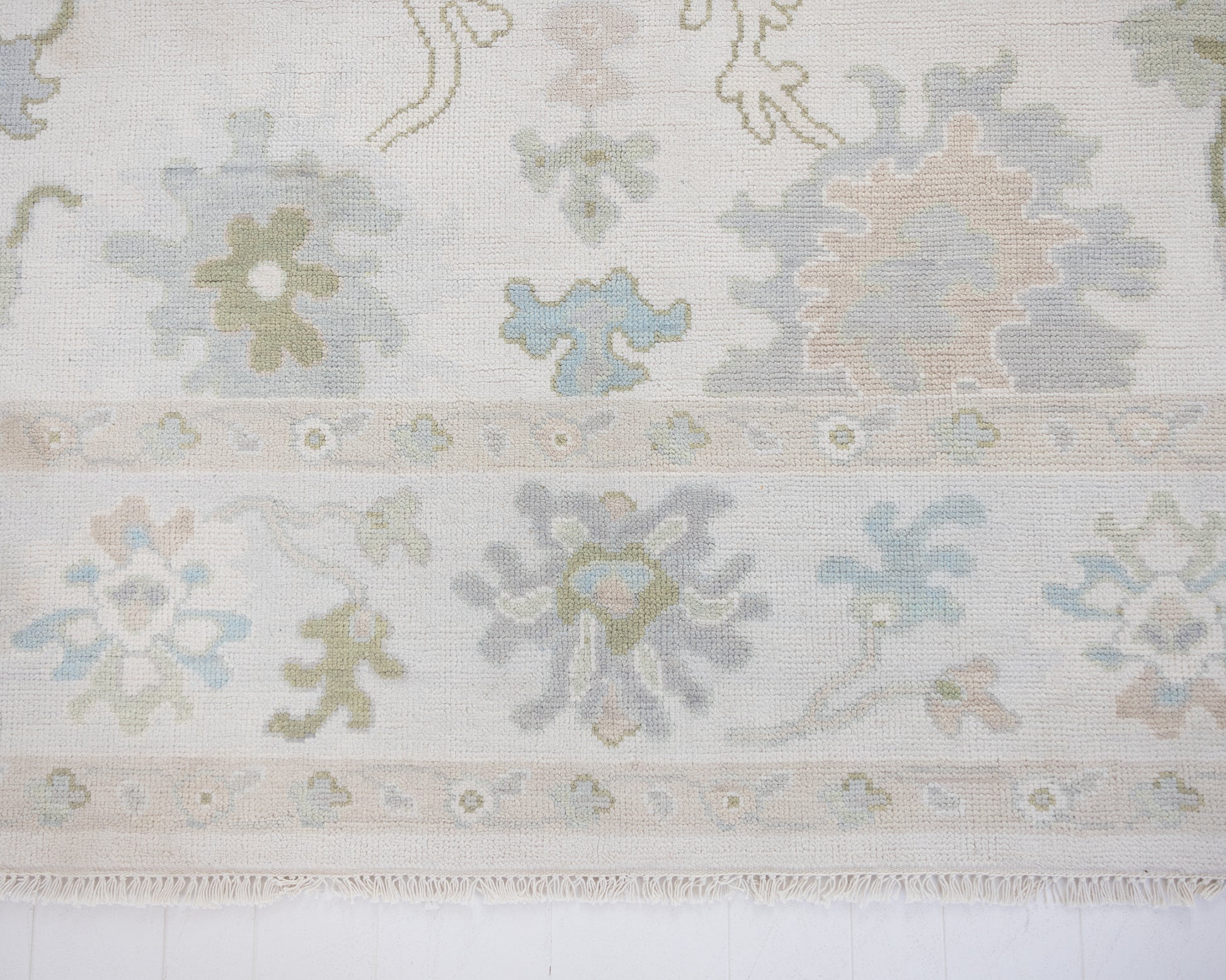 Border detail of the Opal hand-knotted modern Oushak wool rug