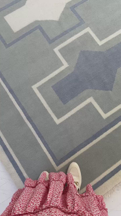 Loretta in Grey Modern Oushak Rug
